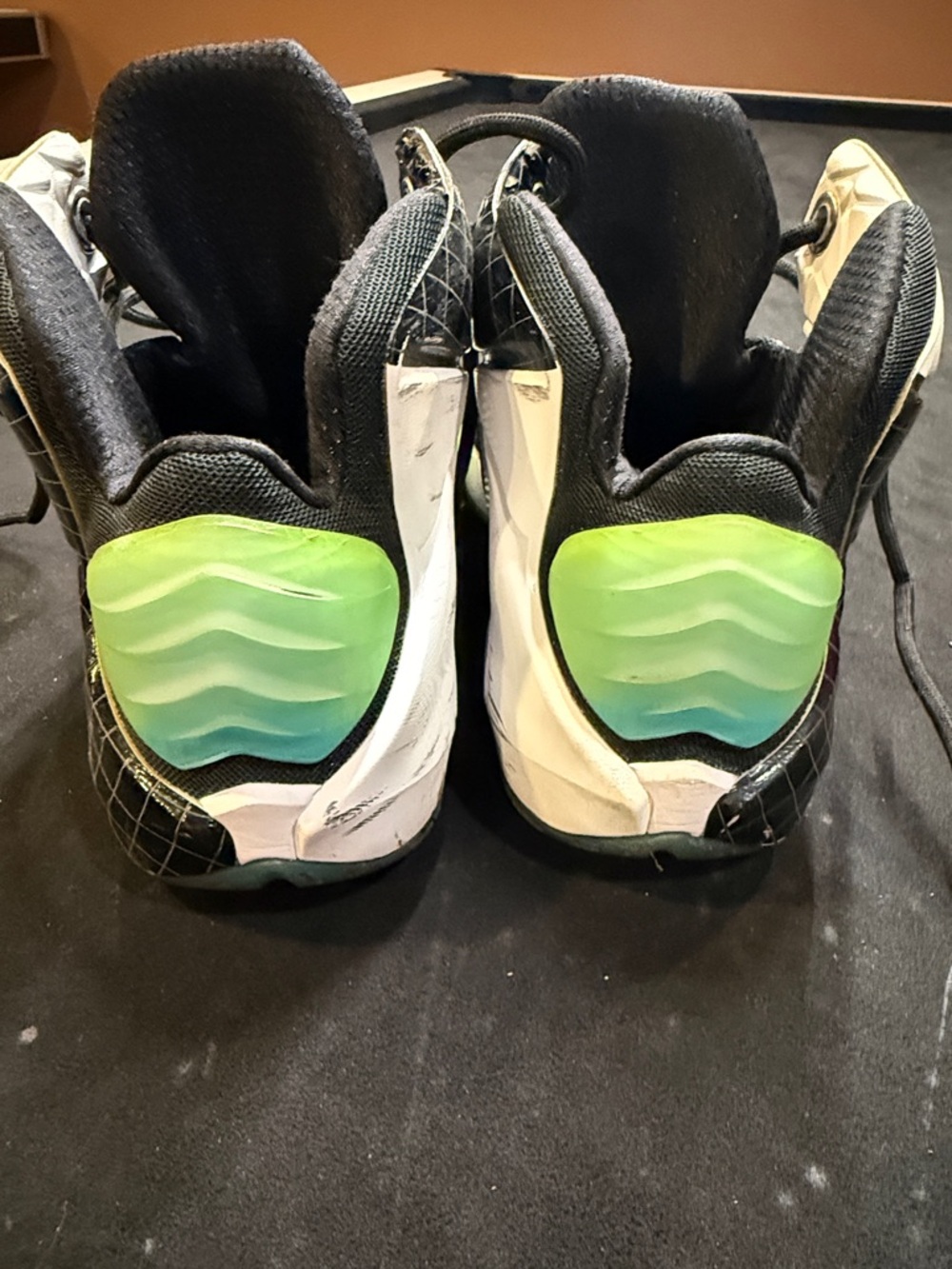 Men's White and Green Basketball Sneakers - Performance Court Shoe - Picture 4 of 7
